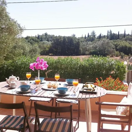 Elegant And Serene Angeliki Villa *