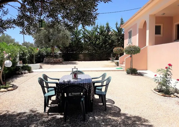 Villa Elegant And Serene Angeliki
